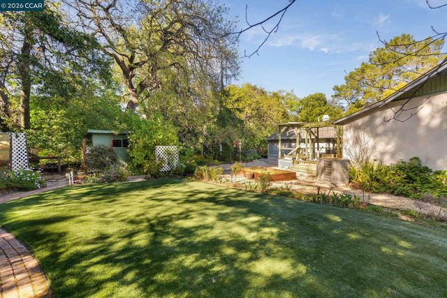 3800 Alhambra Way, Martinez, CA 94553