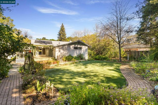 3800 Alhambra Way, Martinez, CA 94553