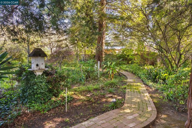 3800 Alhambra Way, Martinez, CA 94553