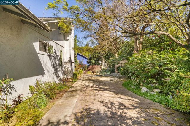 3800 Alhambra Way, Martinez, CA 94553