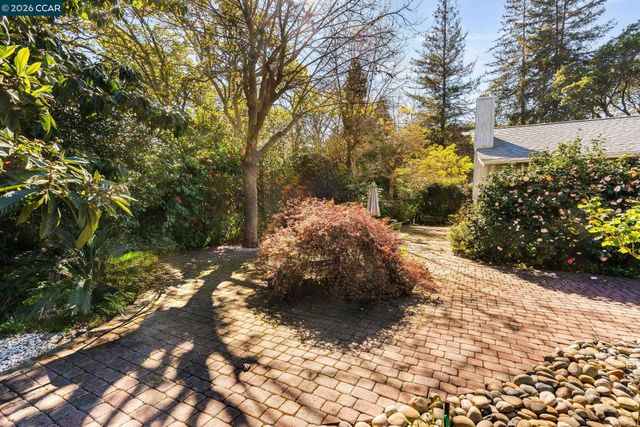 3800 Alhambra Way, Martinez, CA 94553