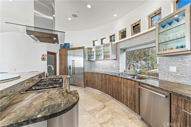 1005 Madison Place, Laguna Beach, CA 92651