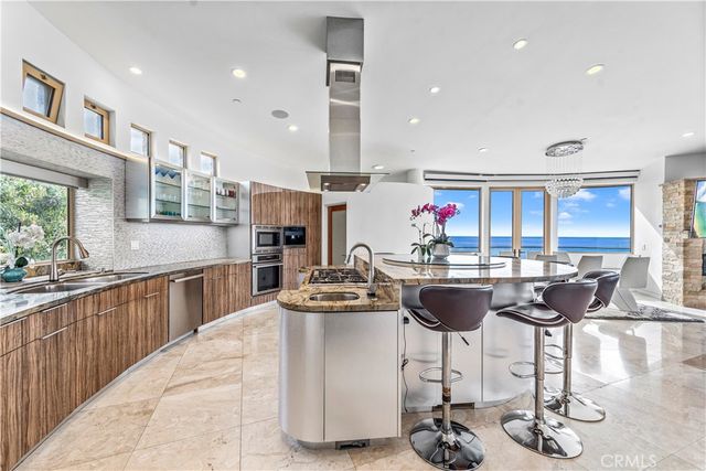 1005 Madison Place, Laguna Beach, CA 92651