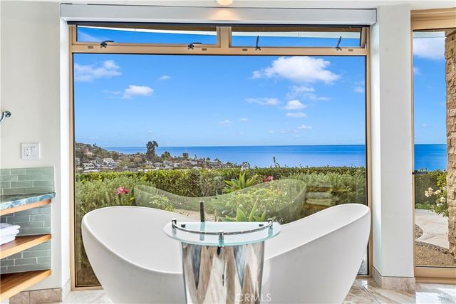 1005 Madison Place, Laguna Beach, CA 92651