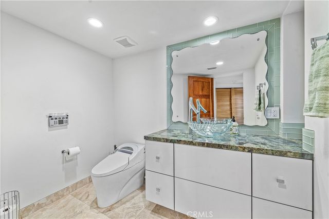 1005 Madison Place, Laguna Beach, CA 92651