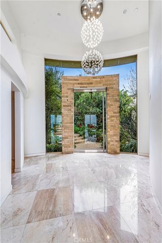 1005 Madison Place, Laguna Beach, CA 92651