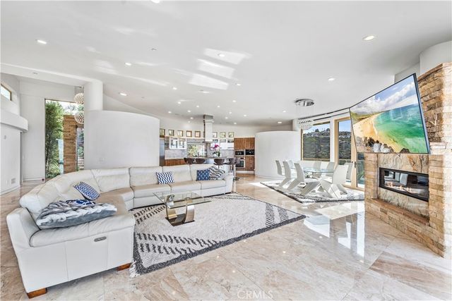 1005 Madison Place, Laguna Beach, CA 92651