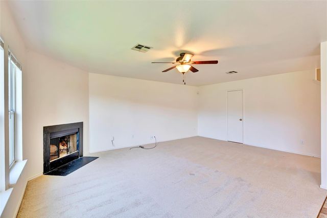 5204 Bahan, Del Valle, TX 78617