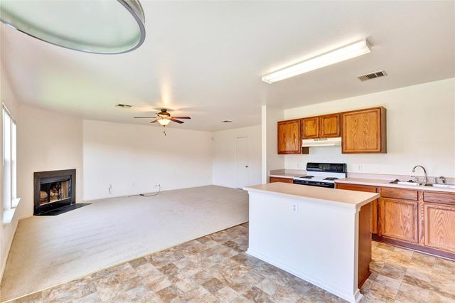 5204 Bahan, Del Valle, TX 78617