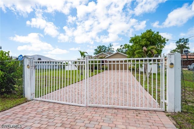 3582 45th AVE NE, Naples, FL 34120