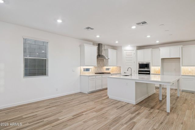 6982 W Pinnacle Vista Drive, Peoria, AZ 85383