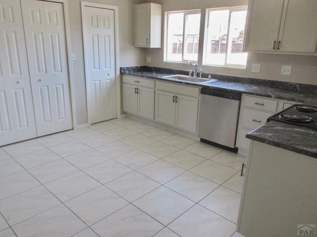 1608 Carteret Ave, Pueblo, CO 81004