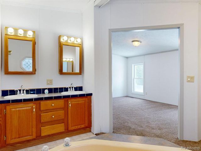 3220 N Summers Road, Imlay City, MI 48444