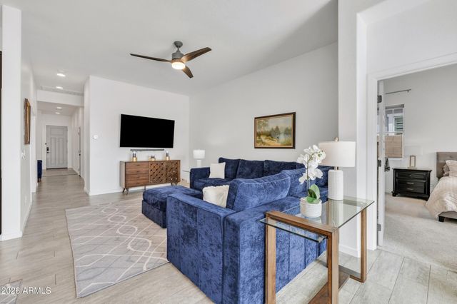 10609 E NARANJA Avenue, Mesa, AZ 85209