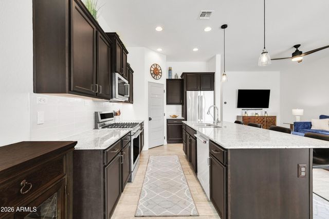 10609 E NARANJA Avenue, Mesa, AZ 85209