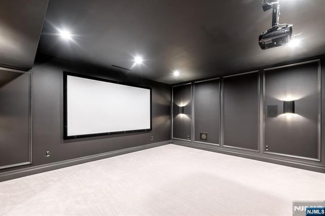 121 Jacquelin Avenue, Ho-ho-kus, NJ 07423