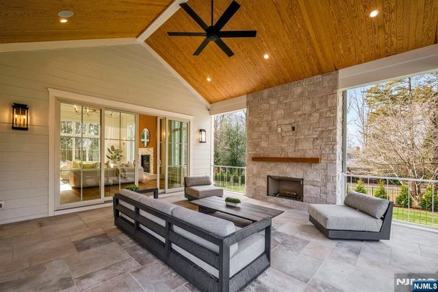 121 Jacquelin Avenue, Ho-ho-kus, NJ 07423