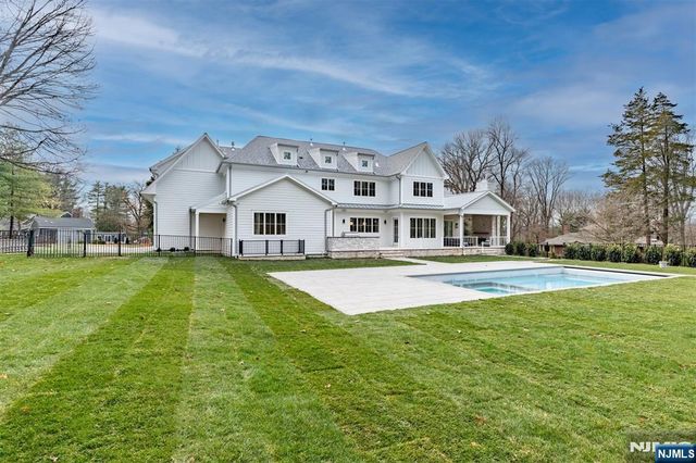 121 Jacquelin Avenue, Ho-ho-kus, NJ 07423