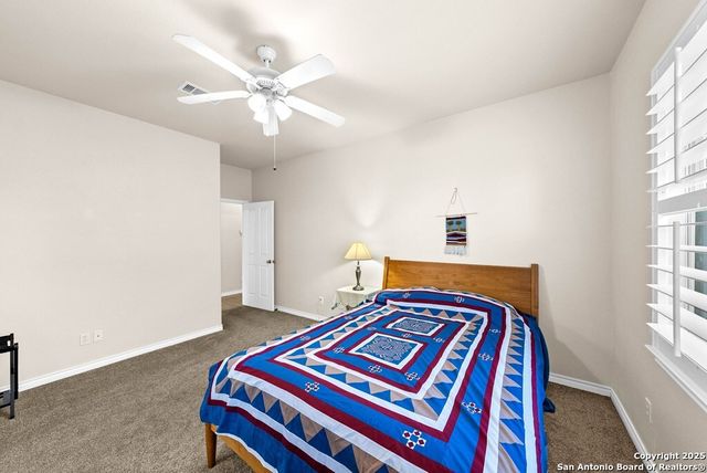 100 Glen Lakes Ct W, Ingram, TX 78025