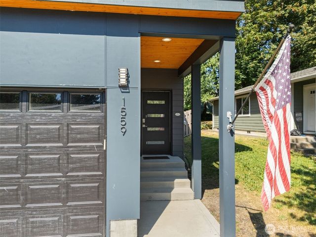 1559 Thompson Drive, Bremerton, WA 98337