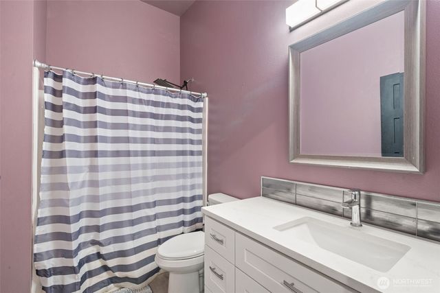 1559 Thompson Drive, Bremerton, WA 98337