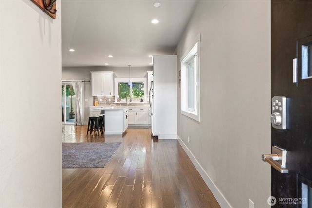 1559 Thompson Drive, Bremerton, WA 98337
