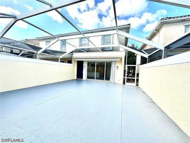 6182 Towncenter CIR, Naples, FL 34119