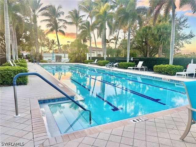 6182 Towncenter CIR, Naples, FL 34119