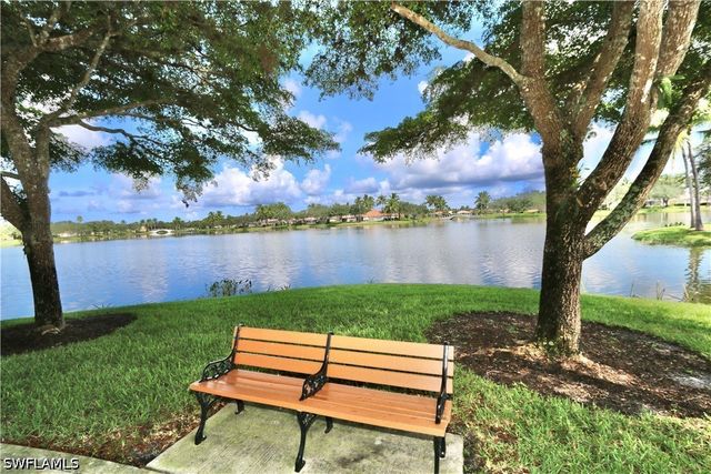 6182 Towncenter CIR, Naples, FL 34119