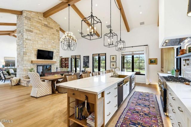 130 Avocado Place, Camarillo, CA 93010