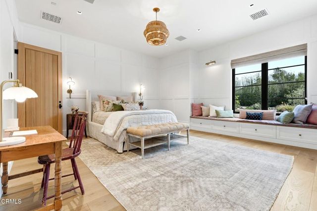 130 Avocado Place, Camarillo, CA 93010