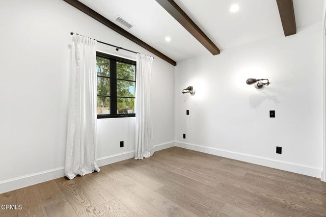 130 Avocado Place, Camarillo, CA 93010
