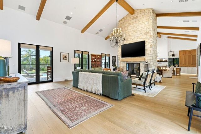 130 Avocado Place, Camarillo, CA 93010