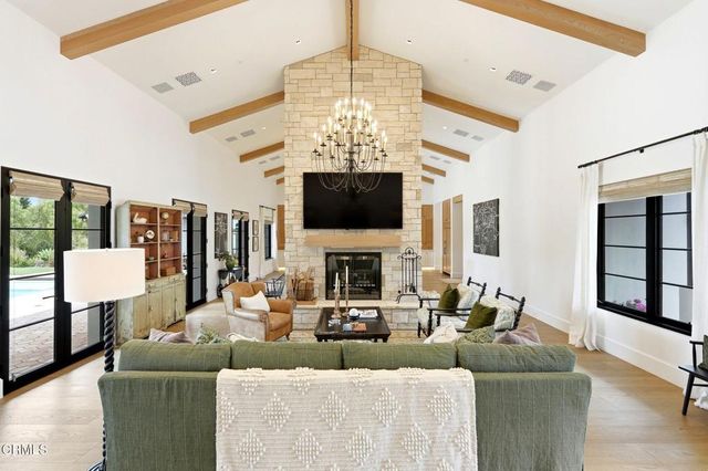 130 Avocado Place, Camarillo, CA 93010