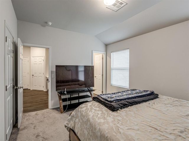 11604 SW 12th Street, Yukon, OK 73099