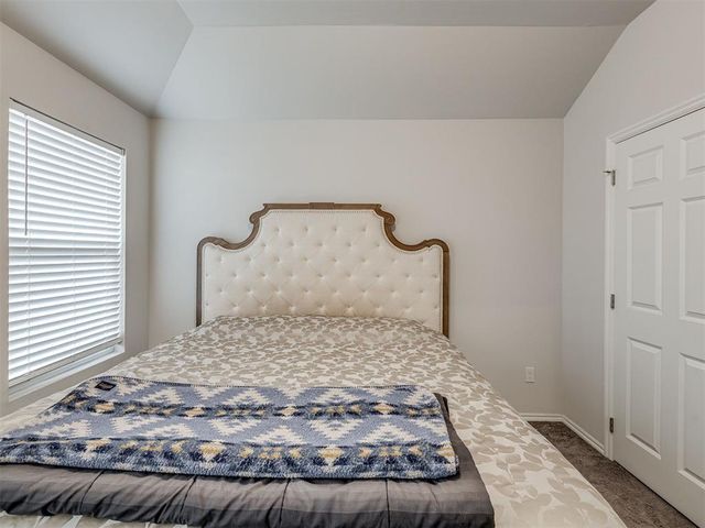 11604 SW 12th Street, Yukon, OK 73099