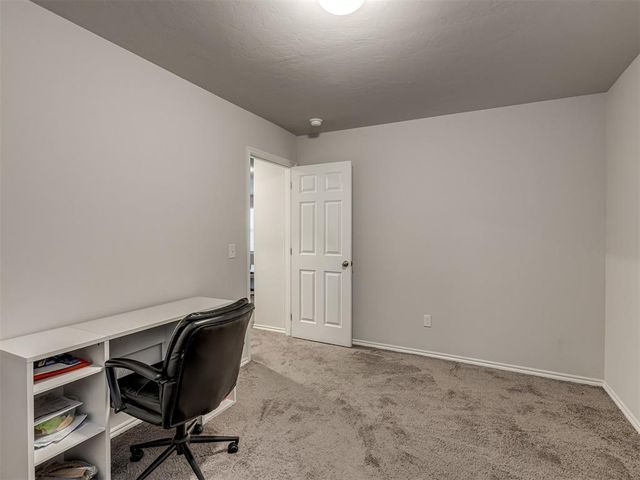 11604 SW 12th Street, Yukon, OK 73099