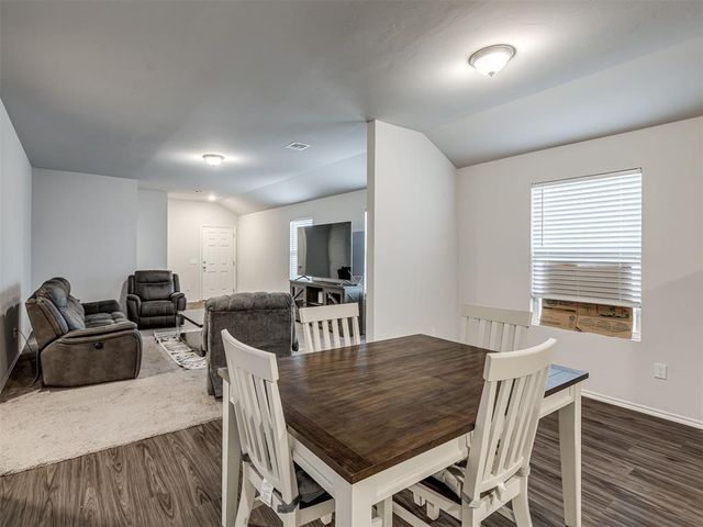 11604 SW 12th Street, Yukon, OK 73099