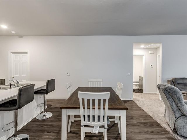 11604 SW 12th Street, Yukon, OK 73099