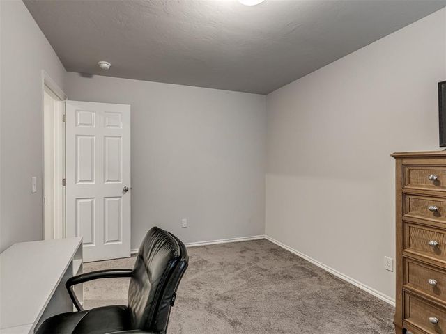 11604 SW 12th Street, Yukon, OK 73099