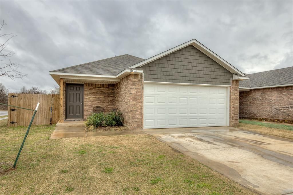 11604 SW 12th Street, Yukon, OK 73099