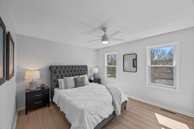 12246 Oxbow Drive, Eden Prairie, MN 55347