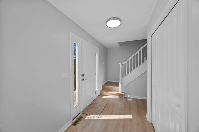 12246 Oxbow Drive, Eden Prairie, MN 55347