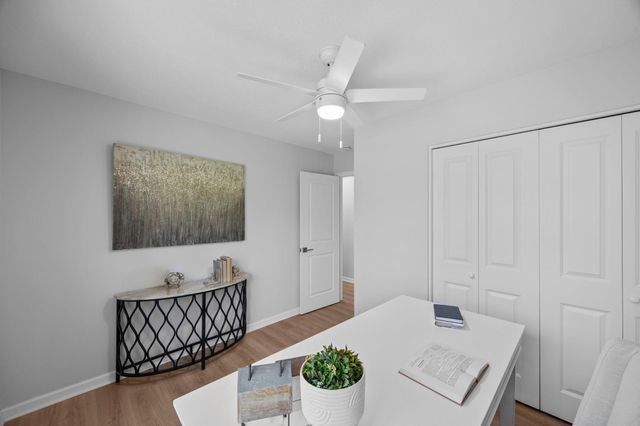 12246 Oxbow Drive, Eden Prairie, MN 55347