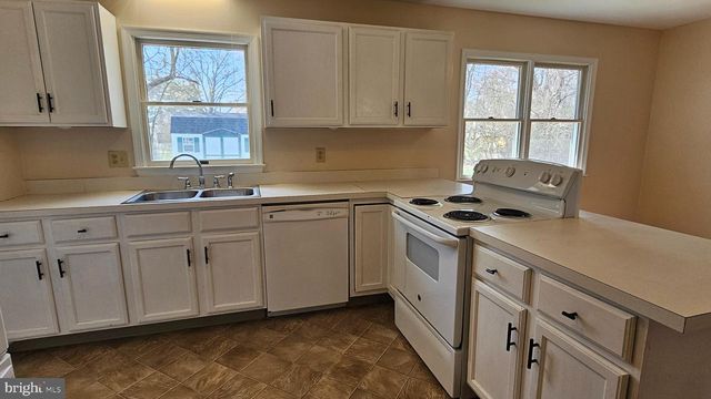 45031 IRVIN ST, Hollywood, MD 20636