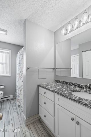 87 Algonquin Road, Clifton Park, NY 12065