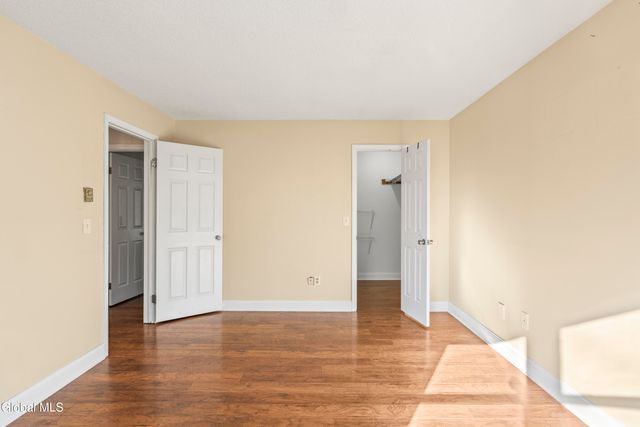 87 Algonquin Road, Clifton Park, NY 12065