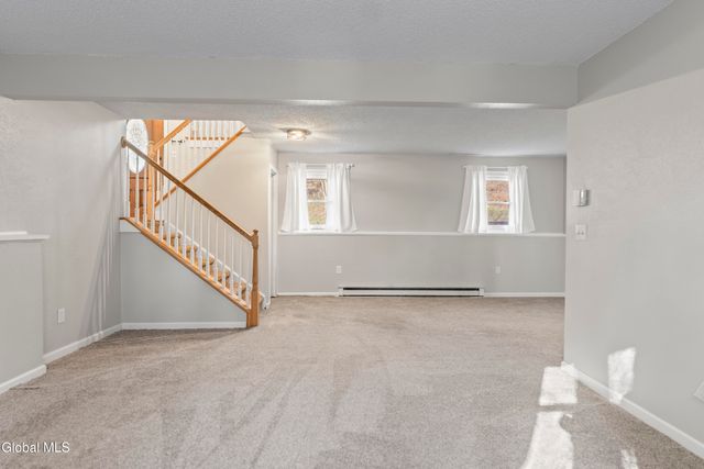 87 Algonquin Road, Clifton Park, NY 12065