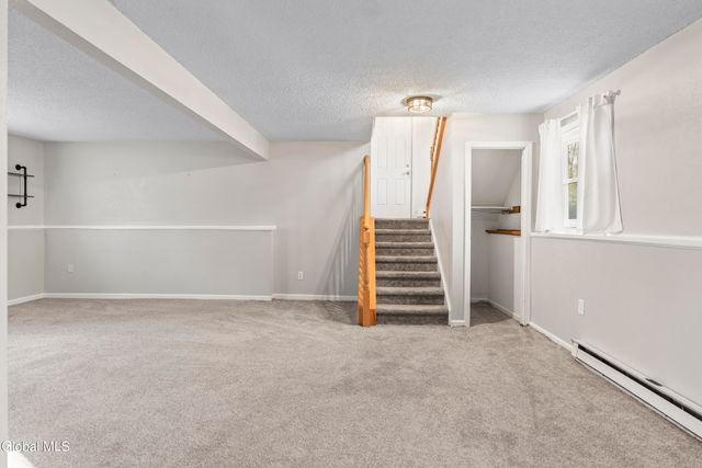 87 Algonquin Road, Clifton Park, NY 12065