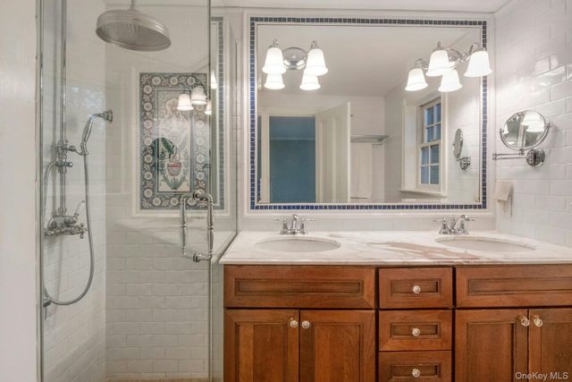 733 Stuart Avenue, Mamaroneck, NY 10543